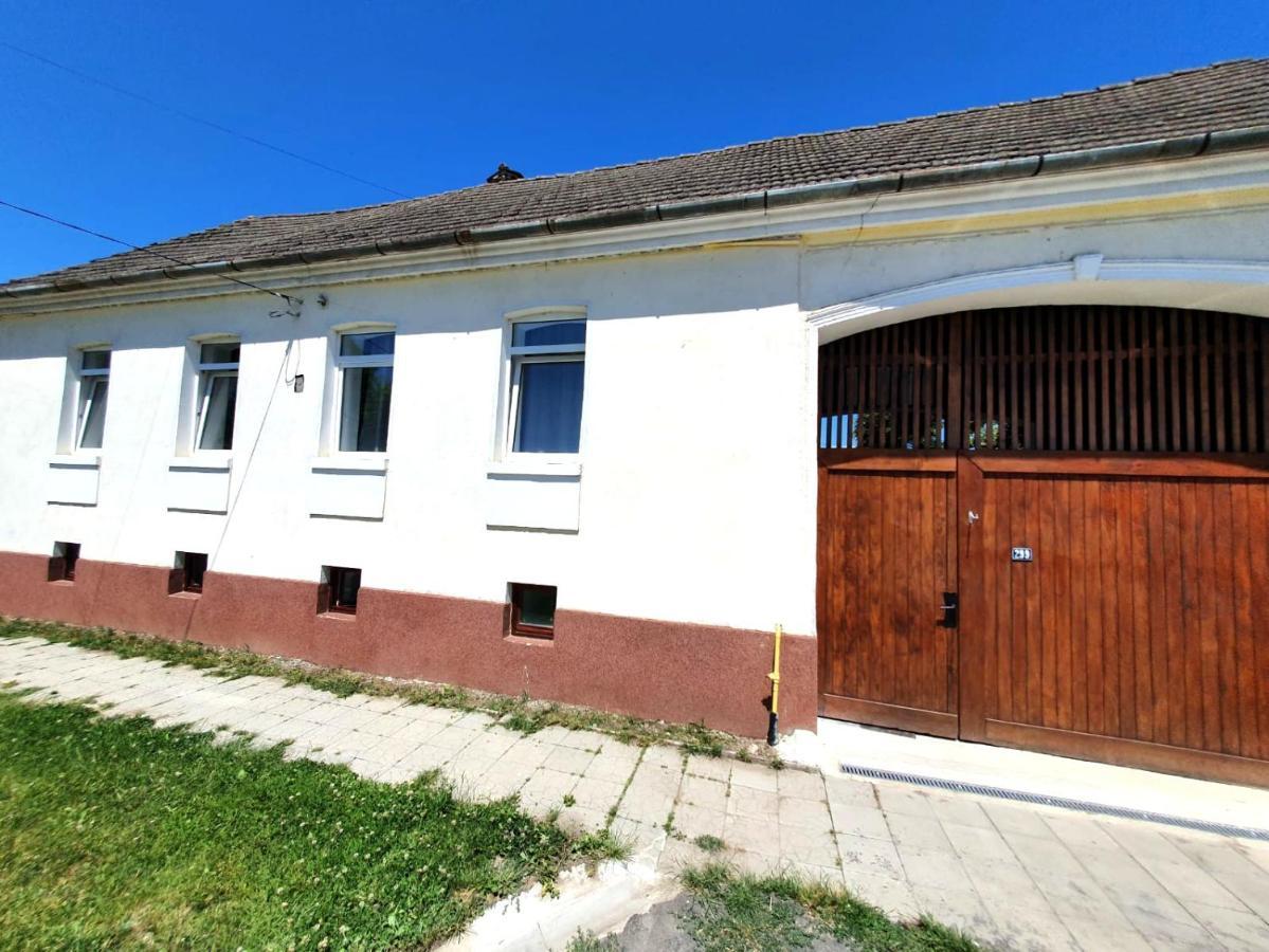 הוילה Hărman Casa Din Coltul Cetatii מראה חיצוני תמונה