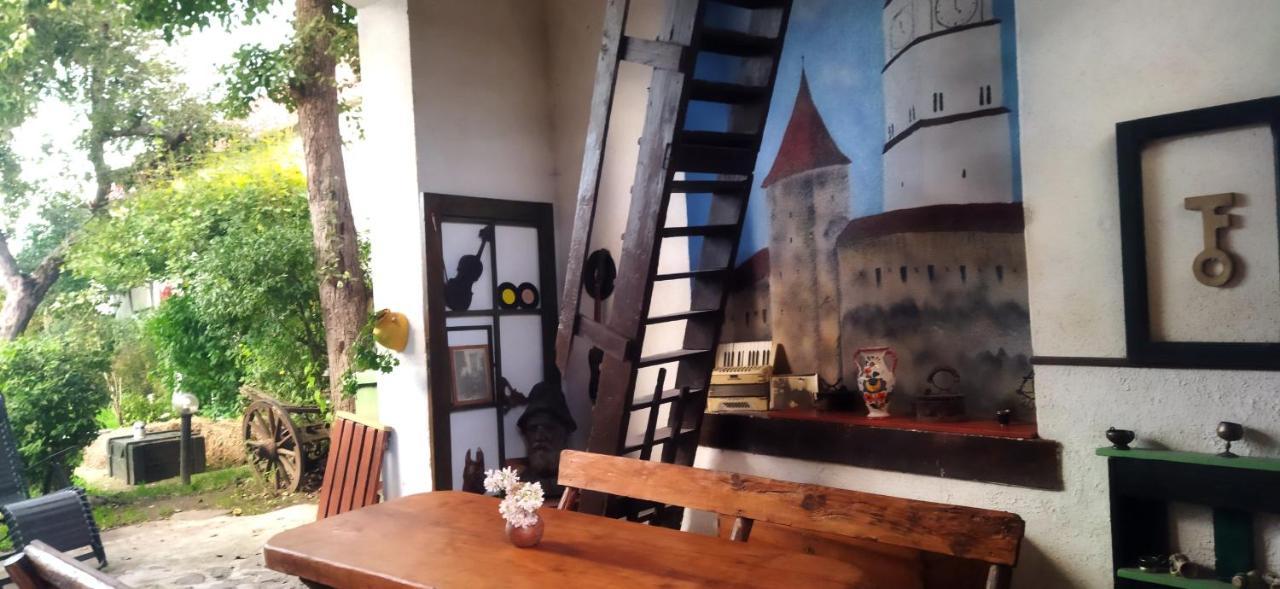 הוילה Hărman Casa Din Coltul Cetatii מראה חיצוני תמונה